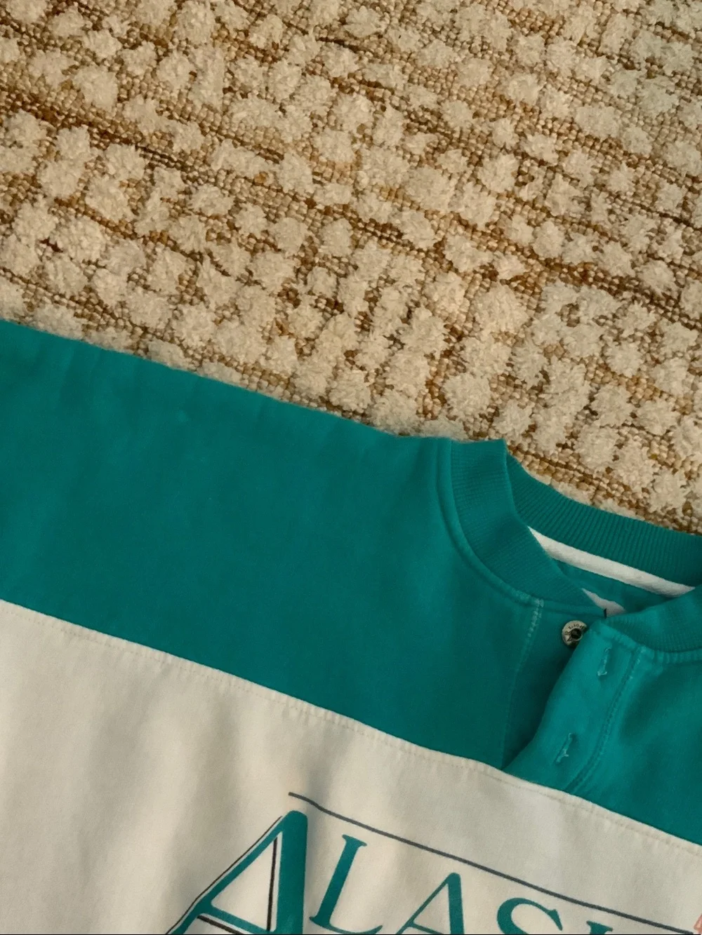Vintage Alaska Colorblock Crewneck Sweater - Teal, White & Gray